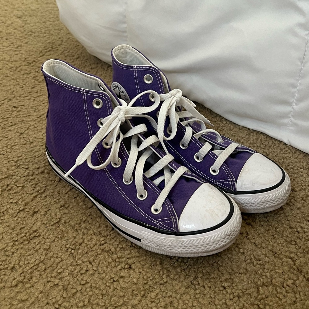 purple converse